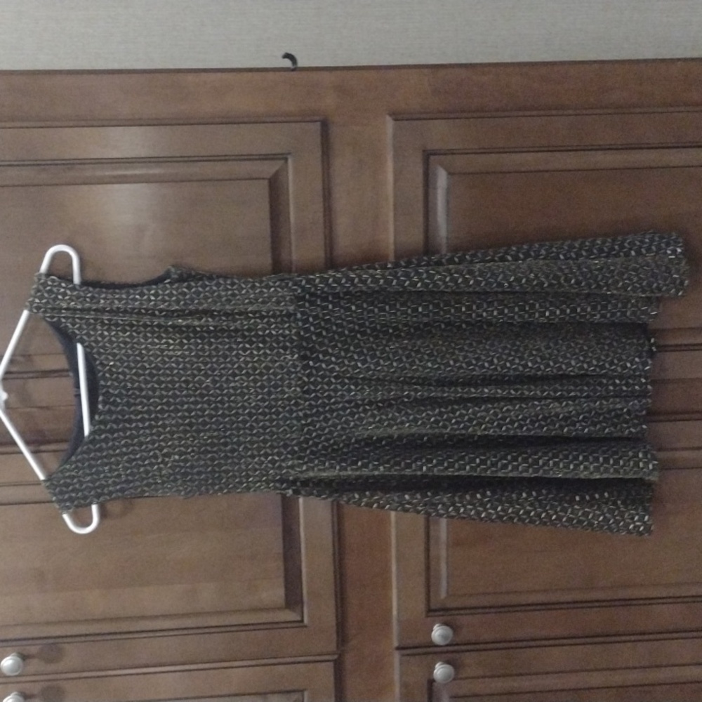 Gold and black sleeveless dress
